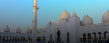 A photo of the majestic Sheikh Zayed Grand Mosque in Abu Dhabi.
