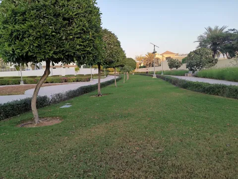 Al Barsha 2 Park 1
