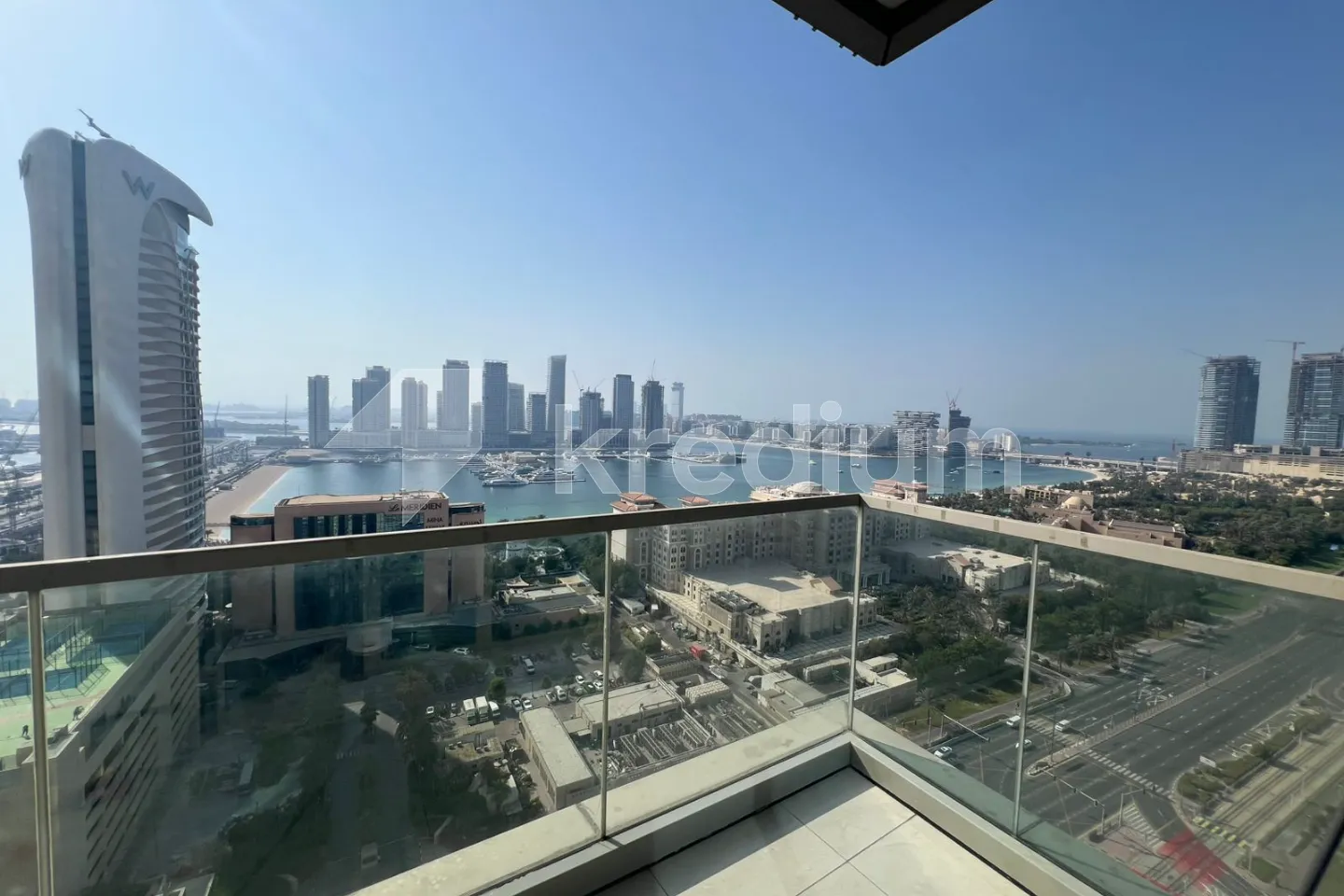 Prime location | High floor | Chiller free