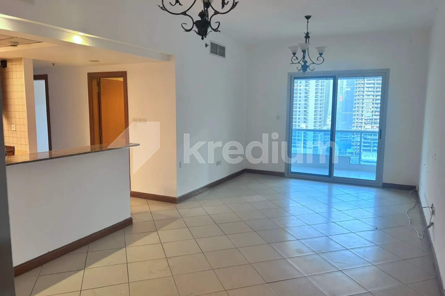 Ready to Move | Lake View | Close To Metro
