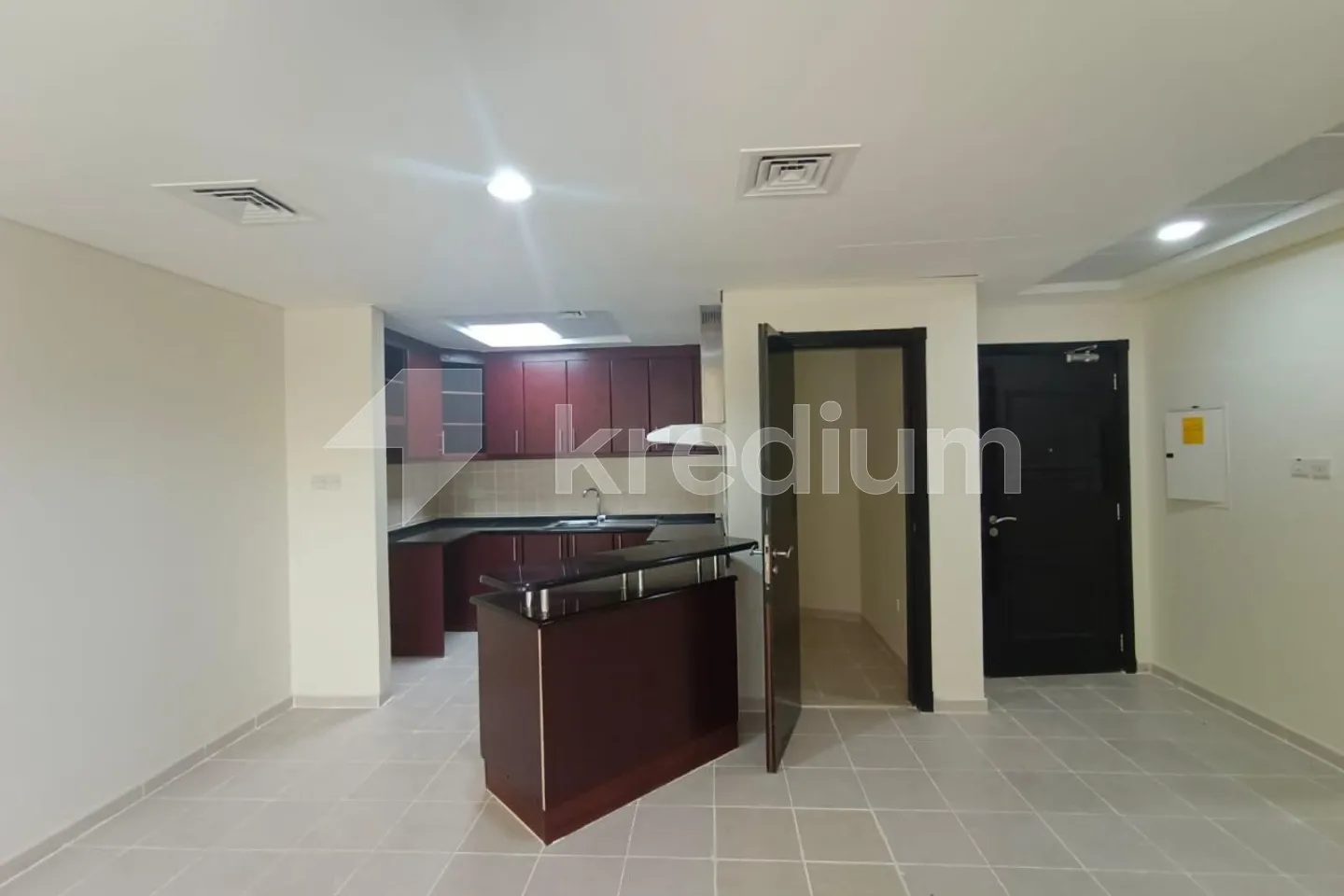 Garden Views | Mid Floor | Vacant
