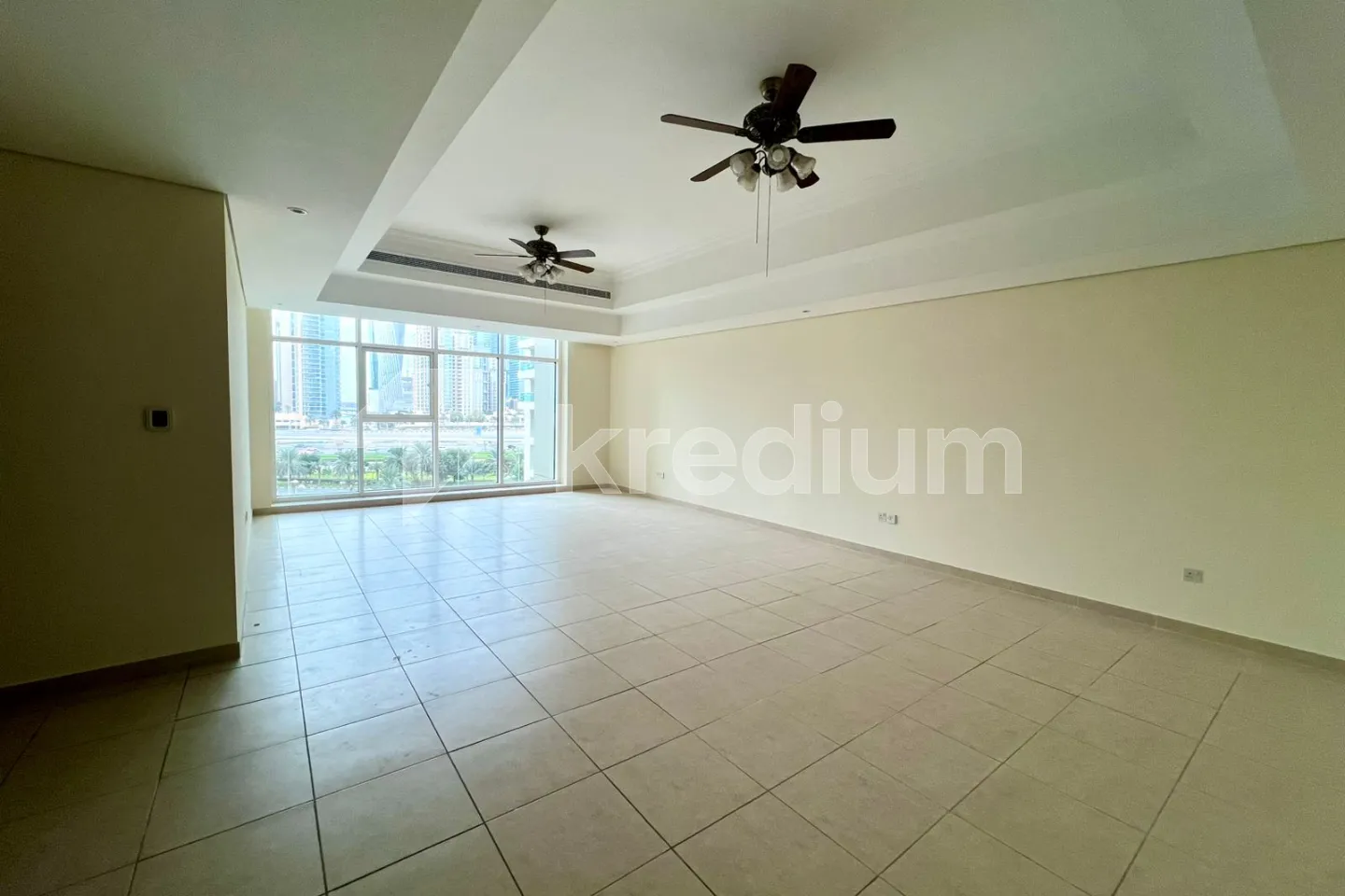 Big Layout | Spacious | Metro Access