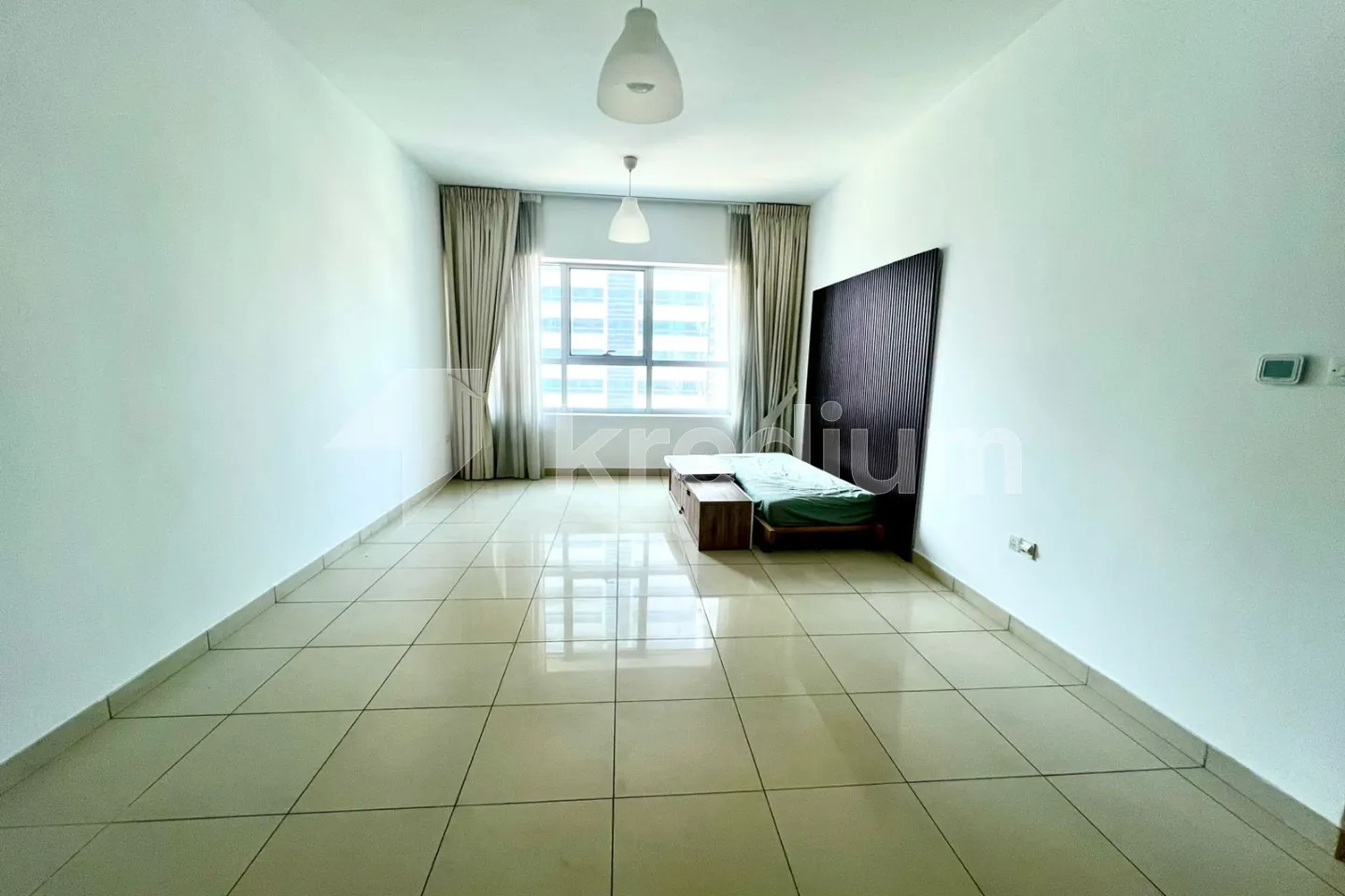 Bright and Spacious | Ready to Move | Near Metro